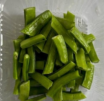 CLUSTER BEAN CUT 200  gms