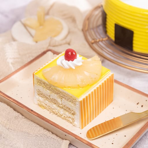 The Oven Classics|Order Cake Online|Chocolate Cakes|Fruit Cakes|Silk Cakes|Designer  Cakes|Cheese Cakes|Pastries|Snacks|Jar Cakes|Pies|Cup Cakes|Custom Designed  Cakes|Cookies