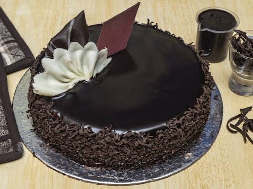 Best Chocolate Cakes delivery | Order Chocolate Cakes Online - Just Bake