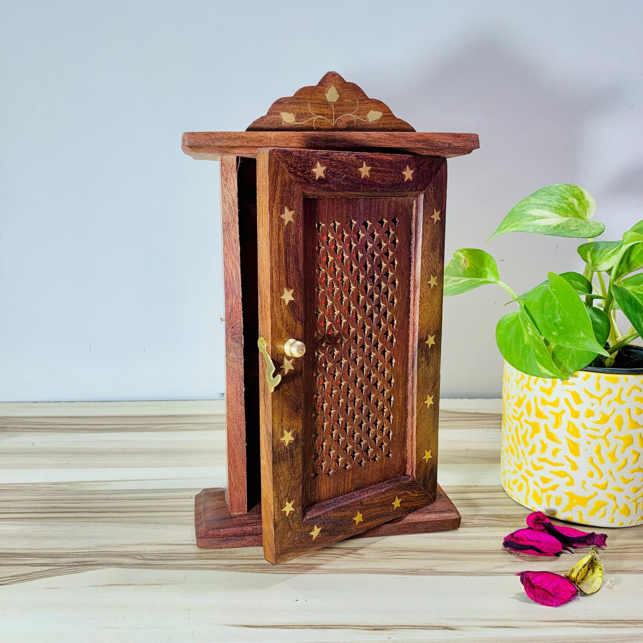 Laminated MDF Wood Mahogany Brown Wooden Key Chain Holder at Rs 325 in  Rewari