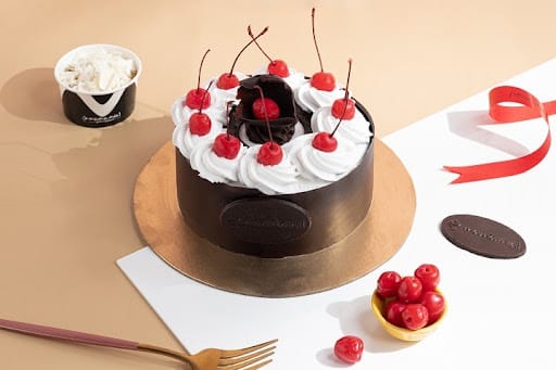 Black Forest Cake (1 Pound) – Shop MNR