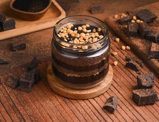 The World's Best Chocolate Cake Recipe :: YummyMummyClub.ca