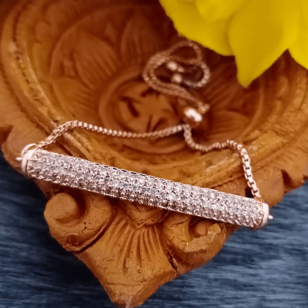 Buy quality 20 carat rose gold ladies bracelet RH-LB129 in Ahmedabad