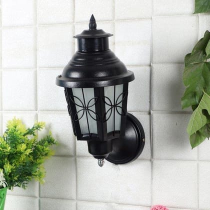 ELIANTE Gentle Black Iron Gate Light by Jainsons Lights - 522-1W-Small - Without Bulb