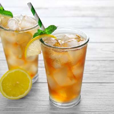 Ice tea on plastic cup with lemon, side view with transparent background,  Generative AI Technology 24734001 PNG