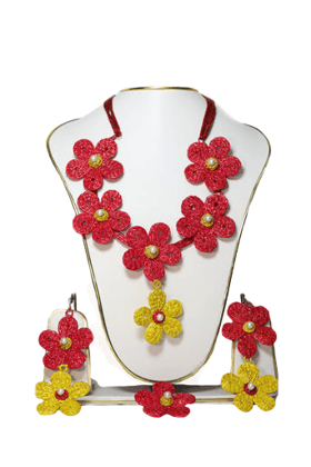 OneStoreIndia Handmade Artificial Floral Necklace Set with Maangtika and A Pair of Beautiful Earrings for Girls & Women(Wedding/Haldi/Mehendi or Special Occasions). (Flower Jewellery - 1)