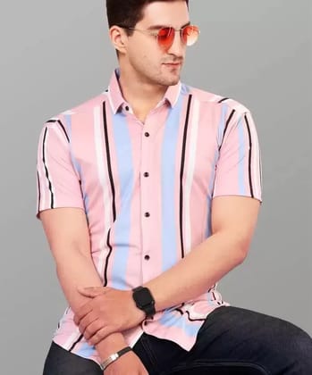 Men Regular Fit Striped Spread Collar Casual Shirt