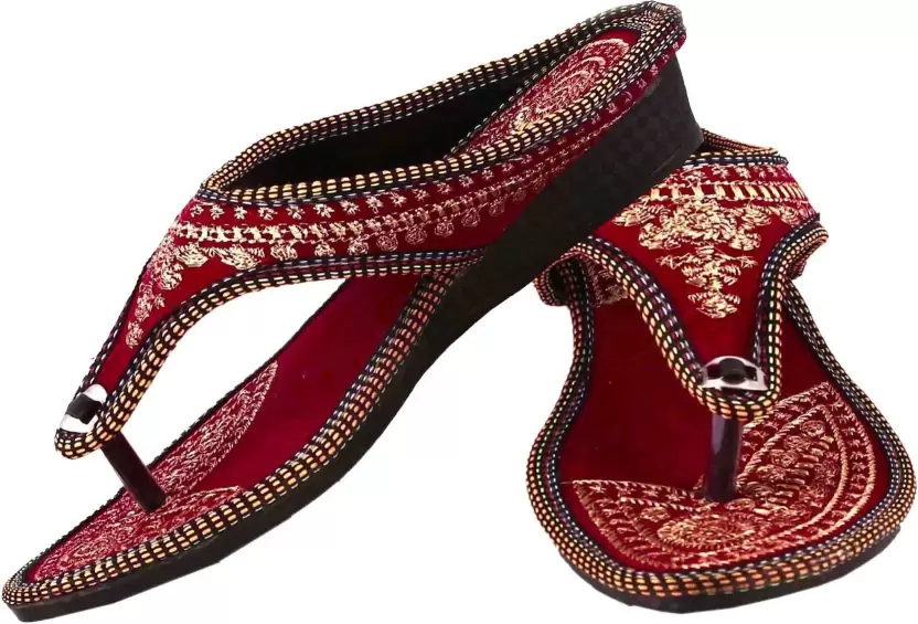 Women Maroon Flats Sandal