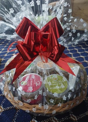 Festival Gift Hamper of 5 products 500 gram each.(2500 grams)