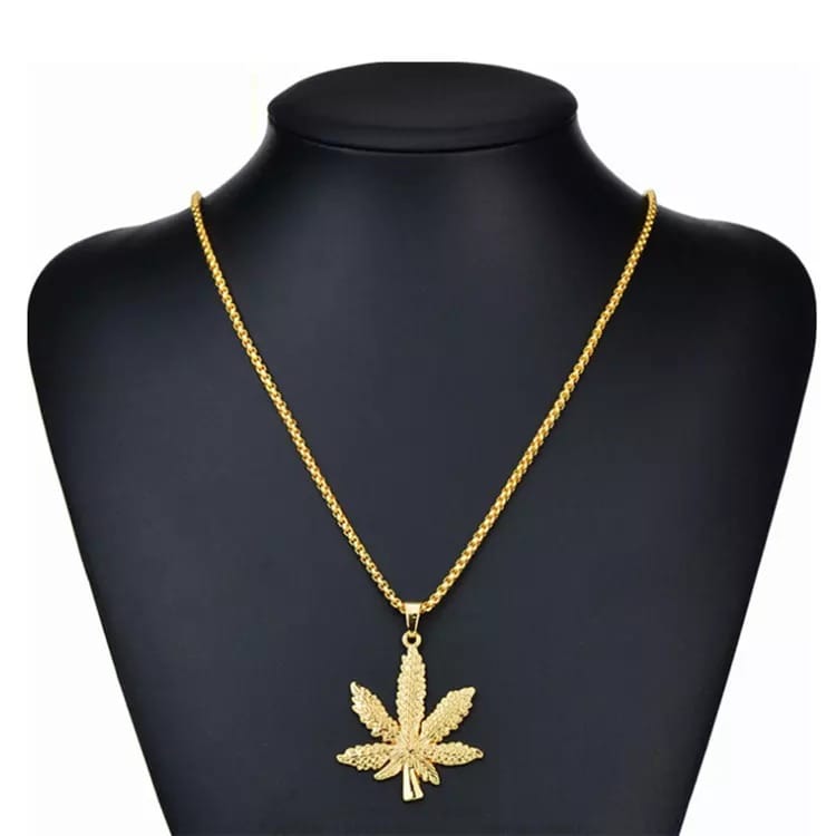 Pinapes leaf necklace with stainlesss steel chain gold color Canada Symbol Necklaces