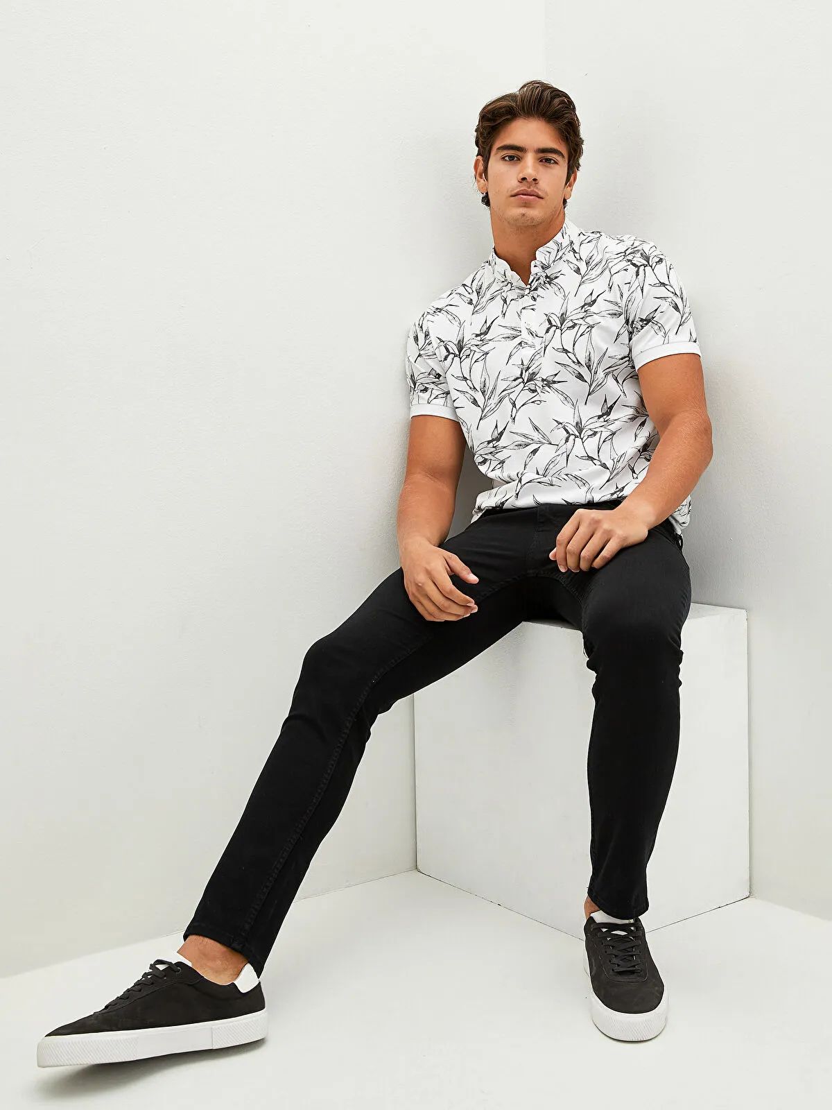 Cotton Printed  F/S Shirt (black and white)