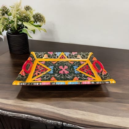 Handicraft Serving-Tray, Kitchen Decors Carved Wooden Tray, Home Living Hospitality Tray