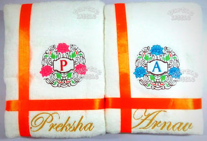 TurtleLittle, 100% Cotton, Floral Emblem Personalised Valentines Couple Bath Towels, 600 GSM (Set of 2, White)