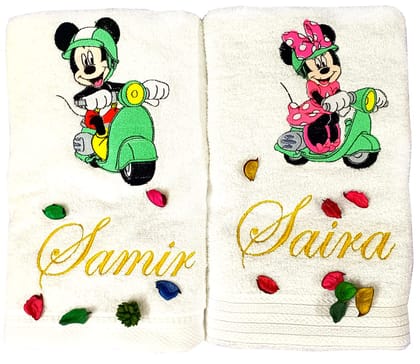 TurtleLittle, Cotton, Mickey and Minnie on Scooter Personalised Couple Towel Set, 600 GSM (Set of 2, White)