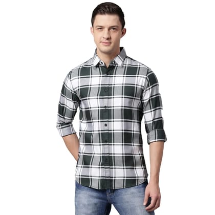 Men's Checkered Slim Fit Casual Shirt with Spread Collar & Curved Hemline (Multicolor)