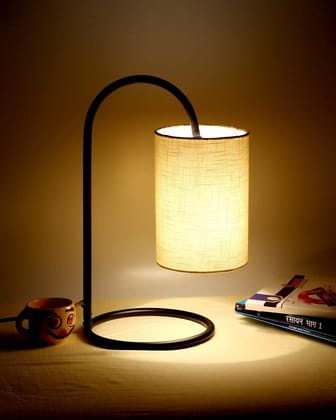 Light Angle Fabric Round Shade Metal Base Table Lamp for Bedroom