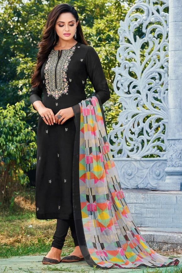 Black Color Daily Wear Embroidered Chanderi Fabric Salwar Suit ( Unstitched )