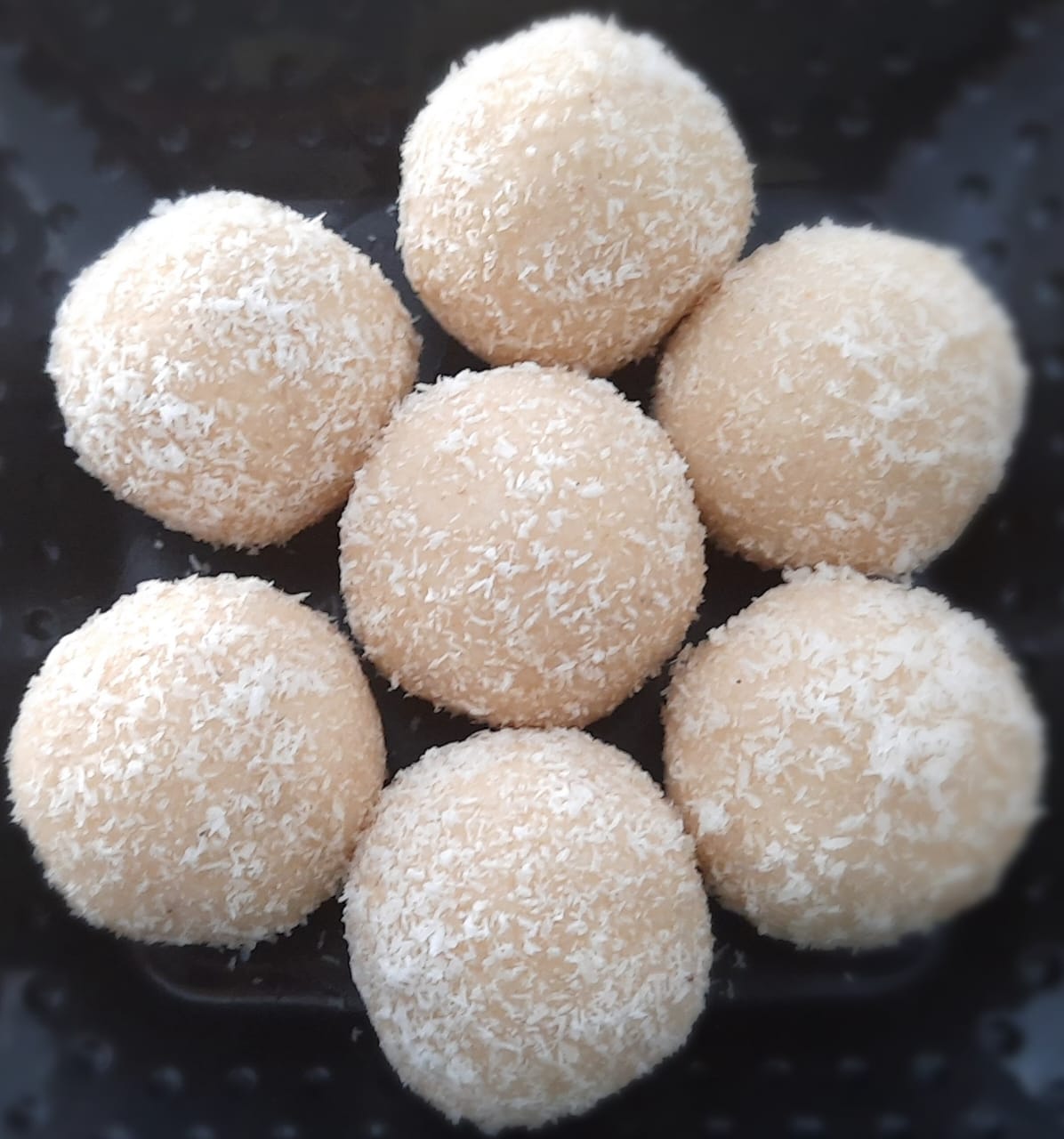 Rava laddu ( 400 grams)