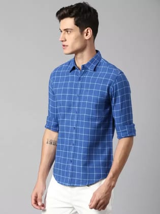 Men Slim Fit Checkered Spread Collar Casual Shirt