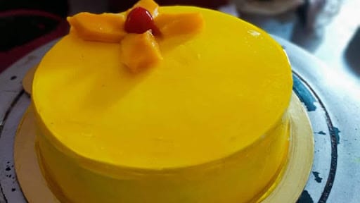 Eggless Mango Cake - Loveandflourbypooja