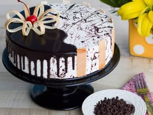 Chocolate Cake Symphony - 500 Gram at Rs 799/piece | Gurugram| ID:  2852841698030