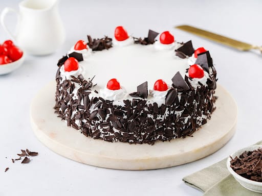 Eggless Chocolate Cake / Moist Chocolate Cake | Tasty Appetite