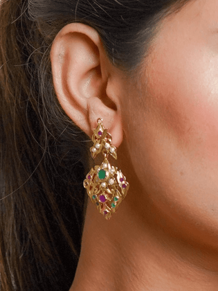 multicoloured gold tone jadau earrings