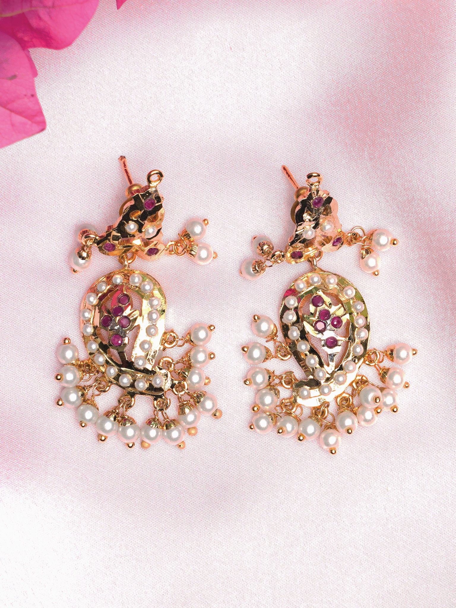 kairi jadau small chaandbali earrings