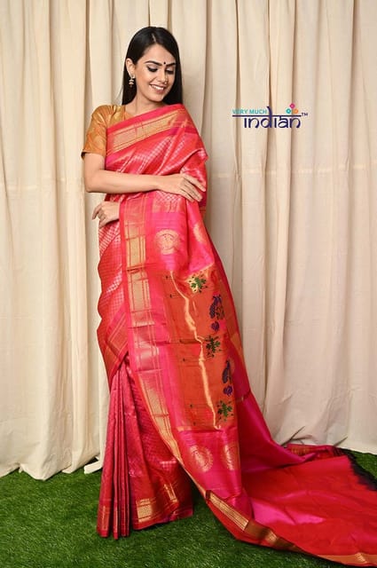 Semi Maharani paithani : The Morani Fashion