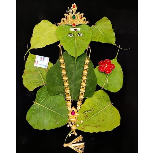 Hayagi Ganpati Idol Jewellery Combo Set