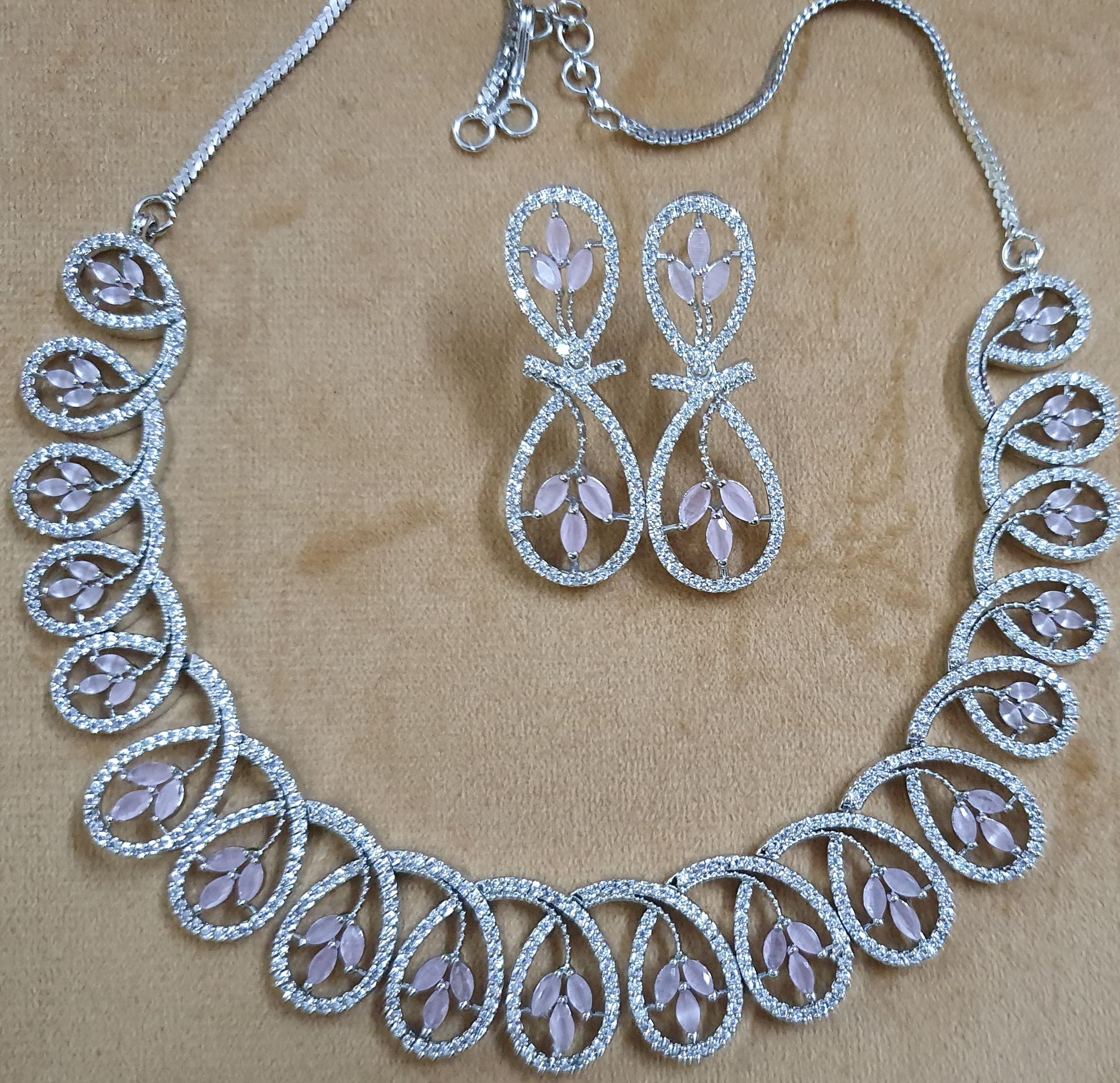 American Diamond Silver plating Necklace