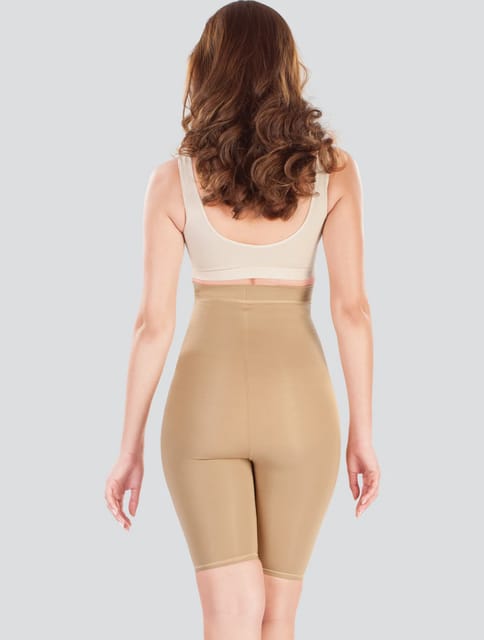 SLIM TRIM HIGHWAIST gives extra firm compression at abdomen and