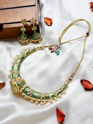 Green Color Minakari Rajwada Hansli Choker Kundan Necklace Set & Jhumki