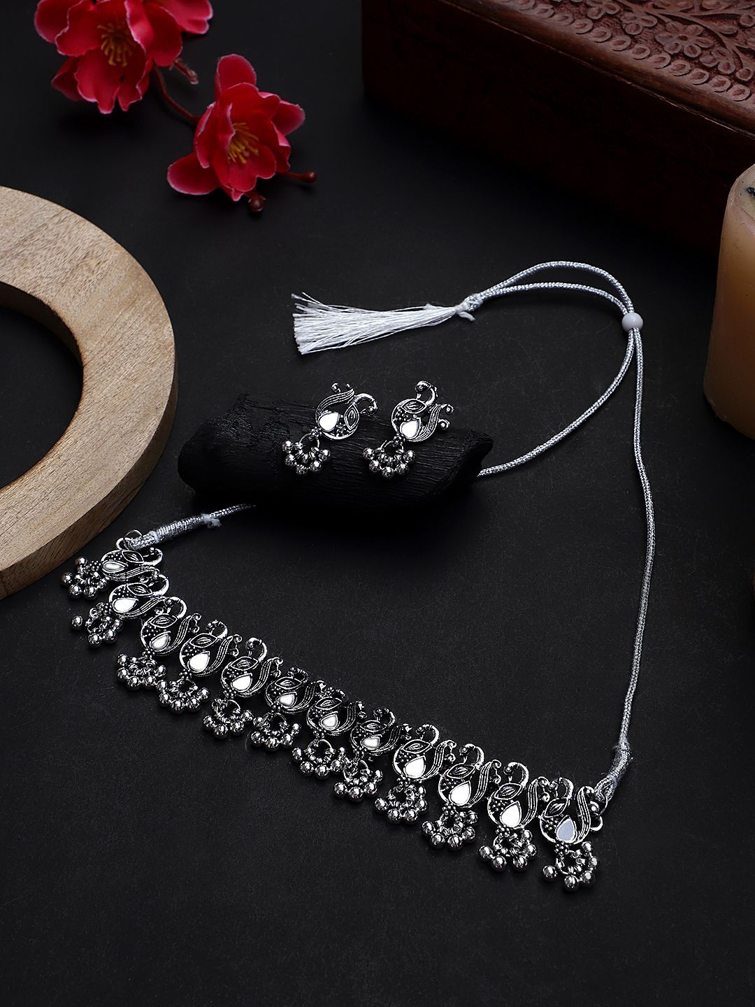 Silver colour choker deals necklace