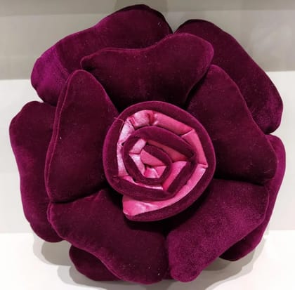 Rose petal shaped cushion, set of 2, purple