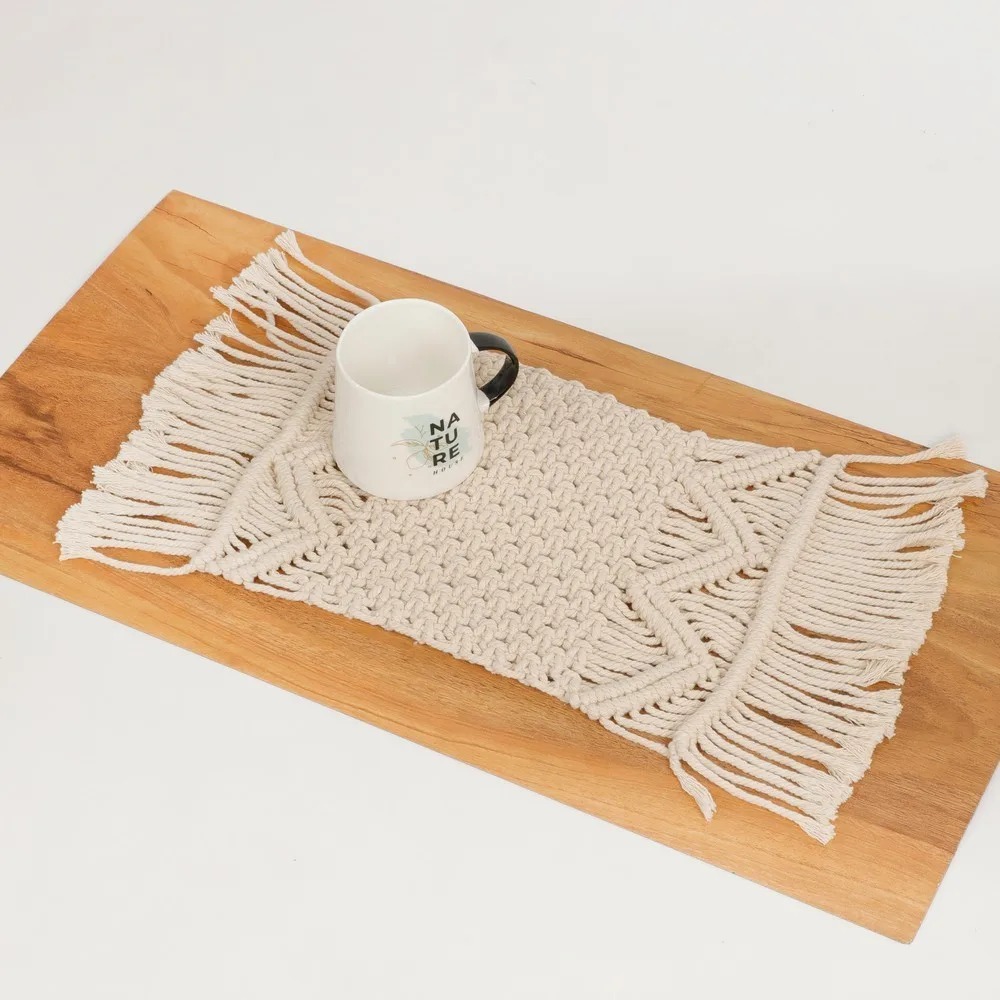 Macrame placemat side triangle, small knots, 20x35, off-white, 4 piece