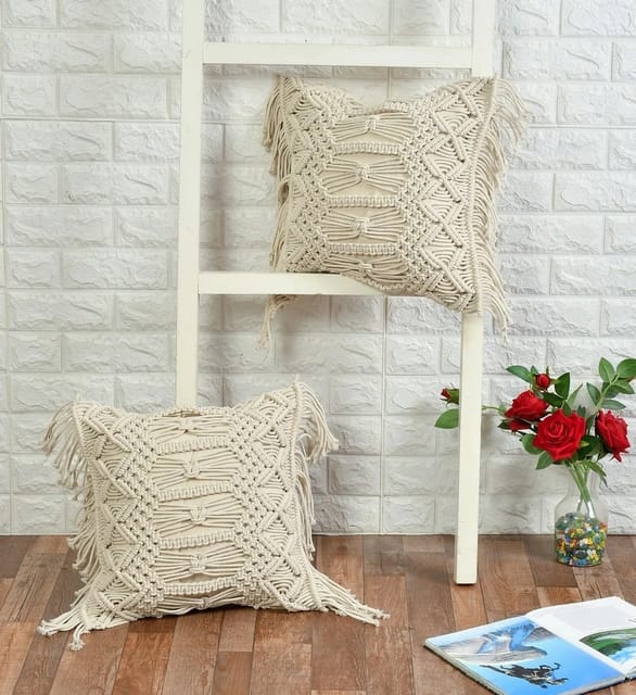 Macrame cushion cover top bottom diamonds inner small knots