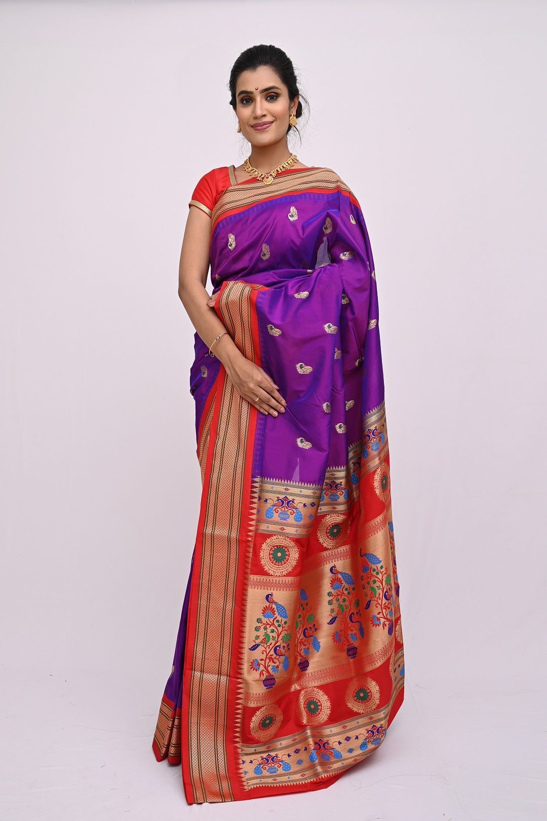 Pure Silk Dark Violet Muniya Border Paithani Saree With Swan Pallu