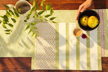 Aaira Pink Table Mat with Geometric Patterns