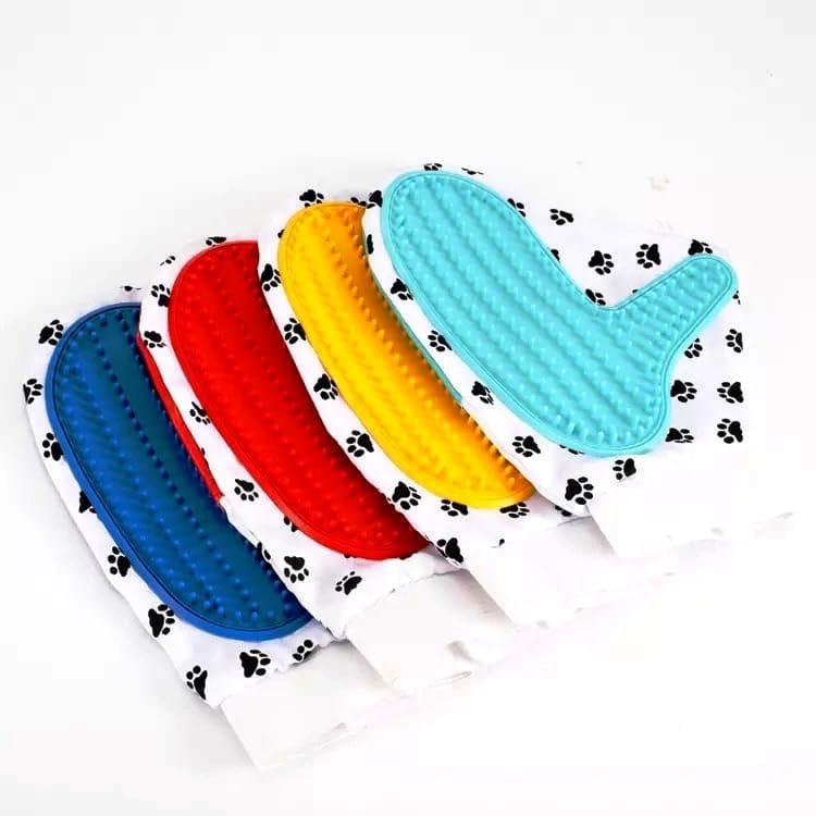 Q D Pet Hair Remover Grooming Glove Deshedding Massager Tool Brush Comb Grooming Gloves for Cat, Dog, Donkey, Horse, Rabbit, Pony, Monkey (Blue, Red, Green, Medium)