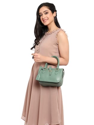 Yelloe Women's Sling Bag in Green