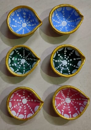 6 Small Size Diya.