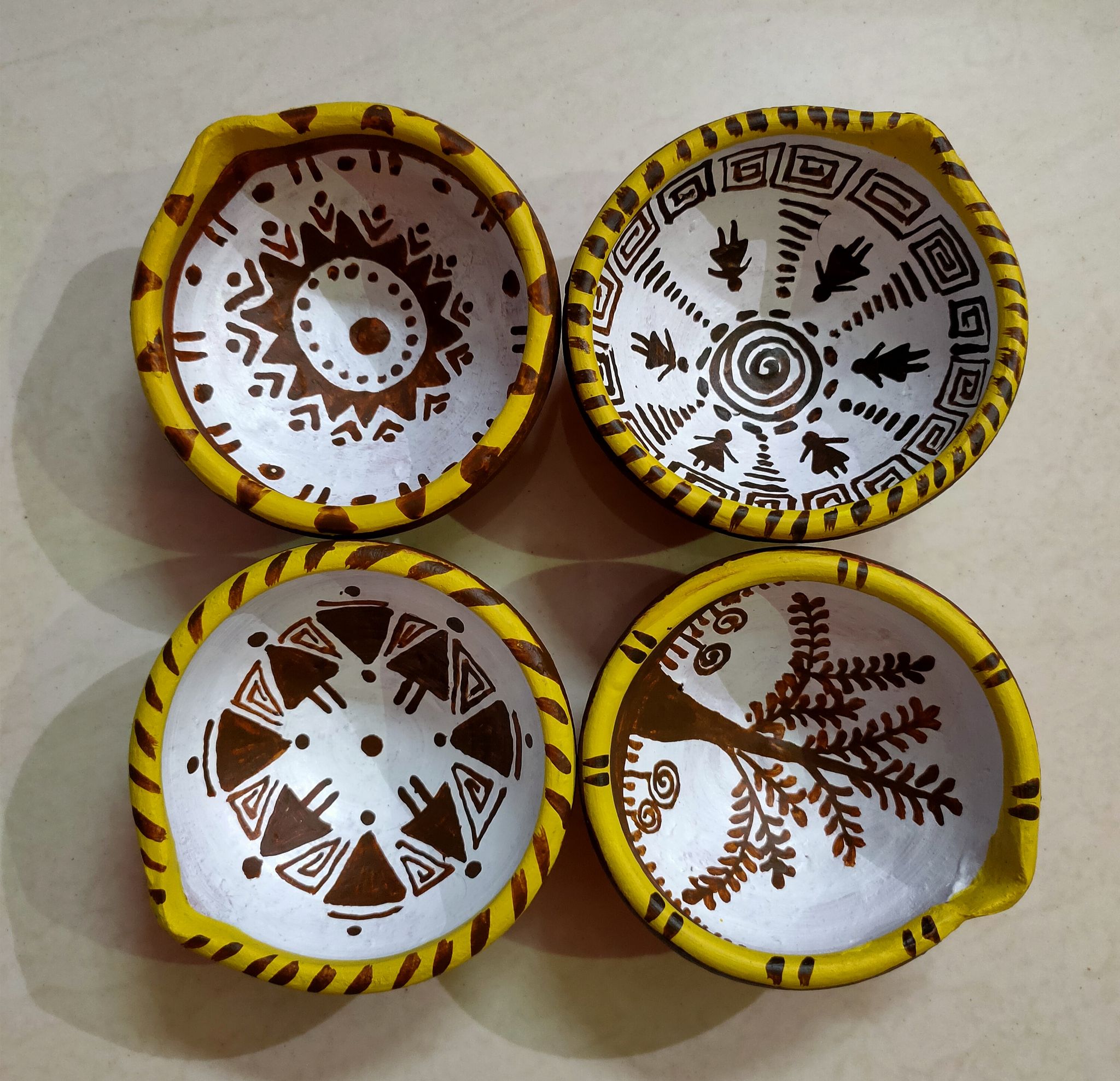 4 Large Size Colourful Diya.