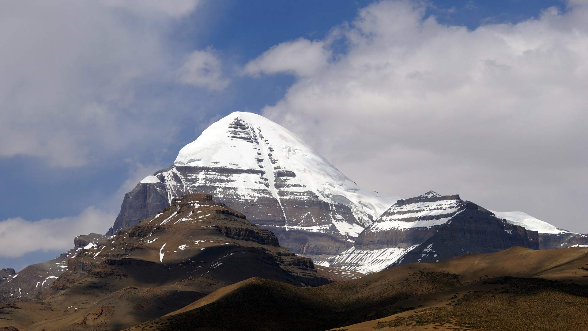 Mount Kailash Scene Label 11x16 inches Vinyl