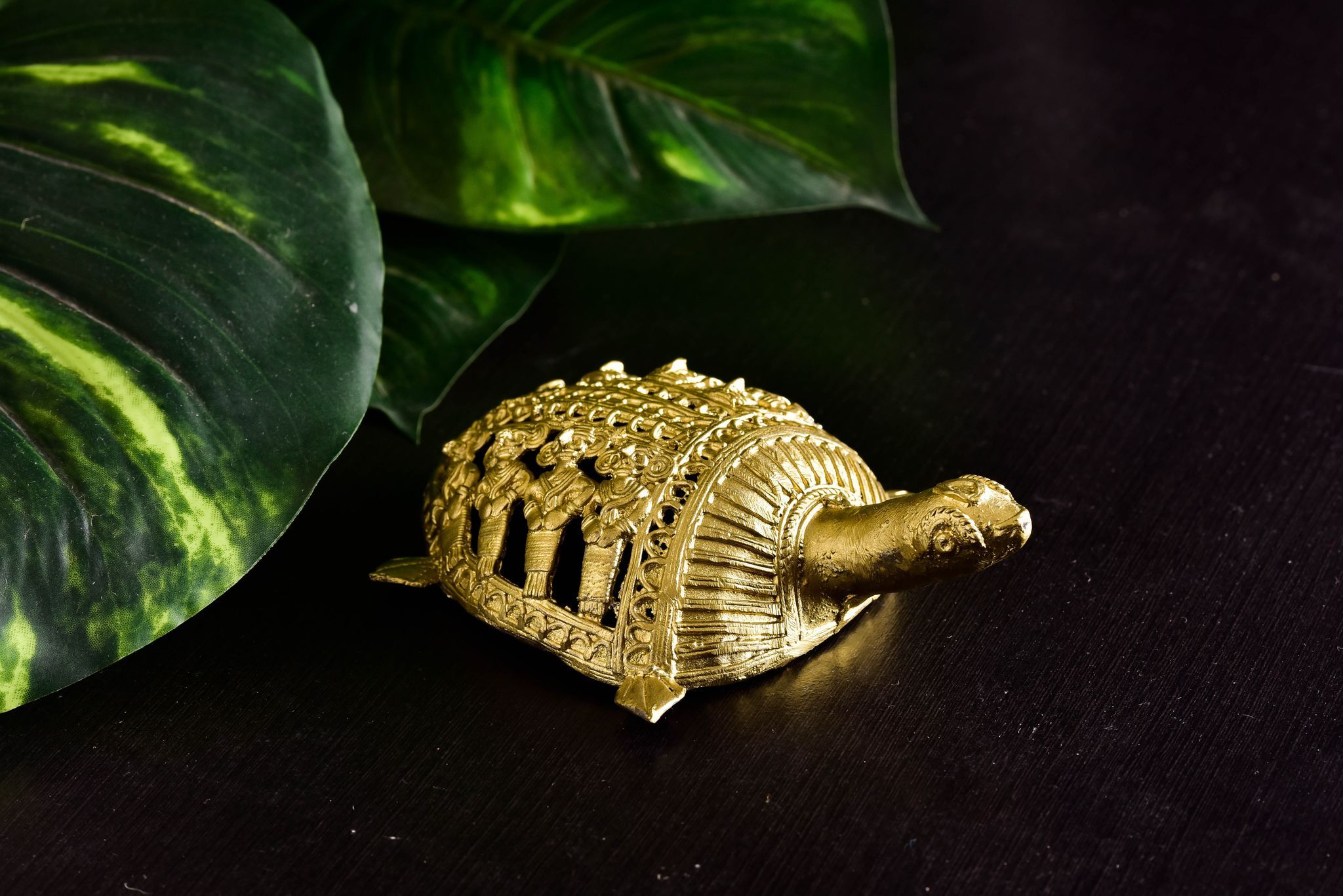 SOWPEACE Handcrafted dhokra Art Tortoise or Turtle “goodluck Snapper” Brass showpiece, Premium Artisan Made Tabletop Home Decor for Living R