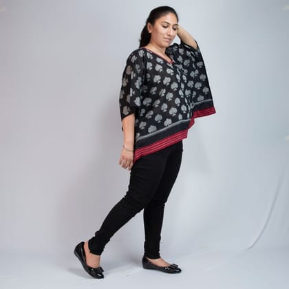 Taash Ace of Spade Ikat Poncho