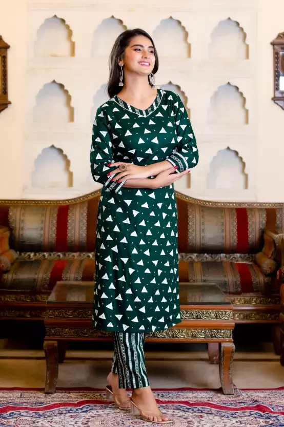 Women Viscose Rayon Kurta and Pant Set in green