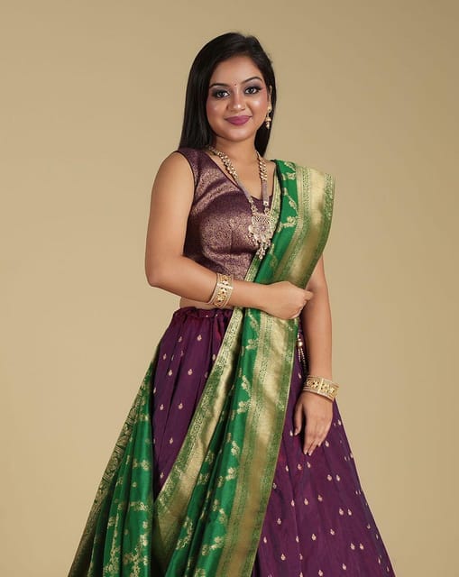 Half Saree - Upto 50% to 80% OFF on Half Sarees Designs online at best  prices - Flipkart.com