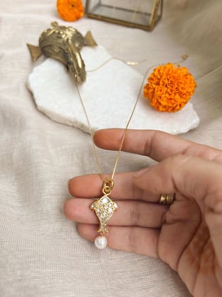 Aarna gold plated silver chain with fish polki pendant