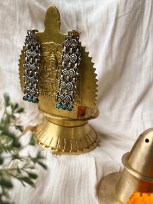 Mandapa Oxidised silver earring with turquoise beads